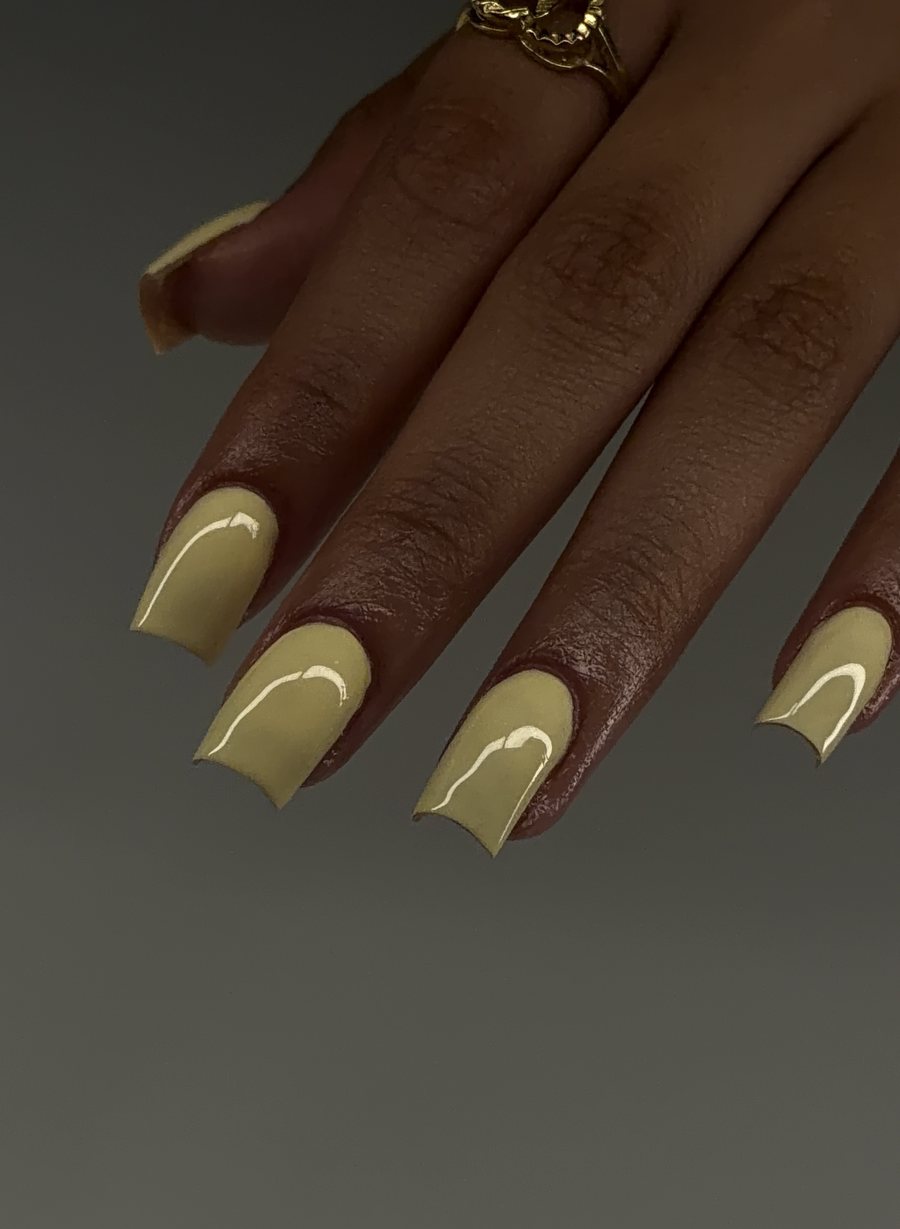 Long square butter-yellow acrylic set